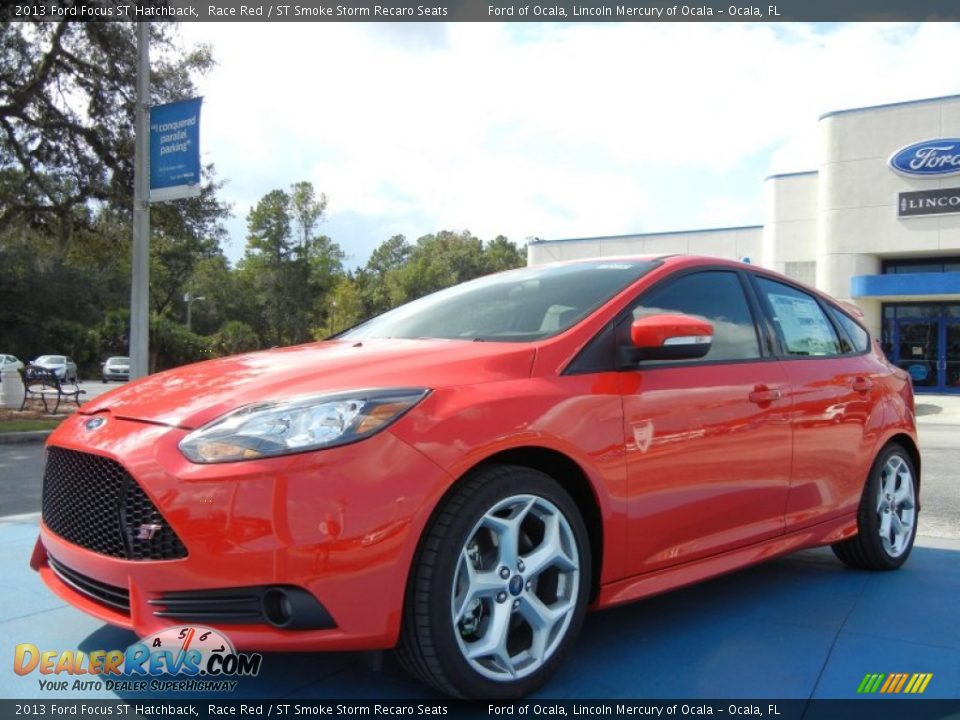 Front 3/4 View of 2013 Ford Focus ST Hatchback Photo #1