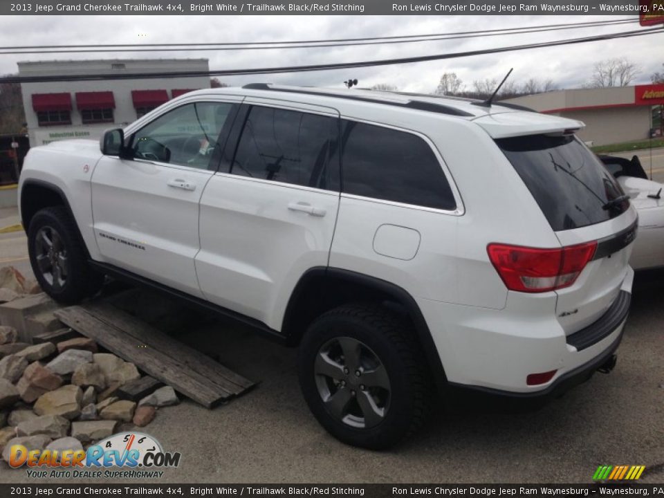 2013 Jeep Grand Cherokee Trailhawk 4x4 Bright White / Trailhawk Black/Red Stitching Photo #3