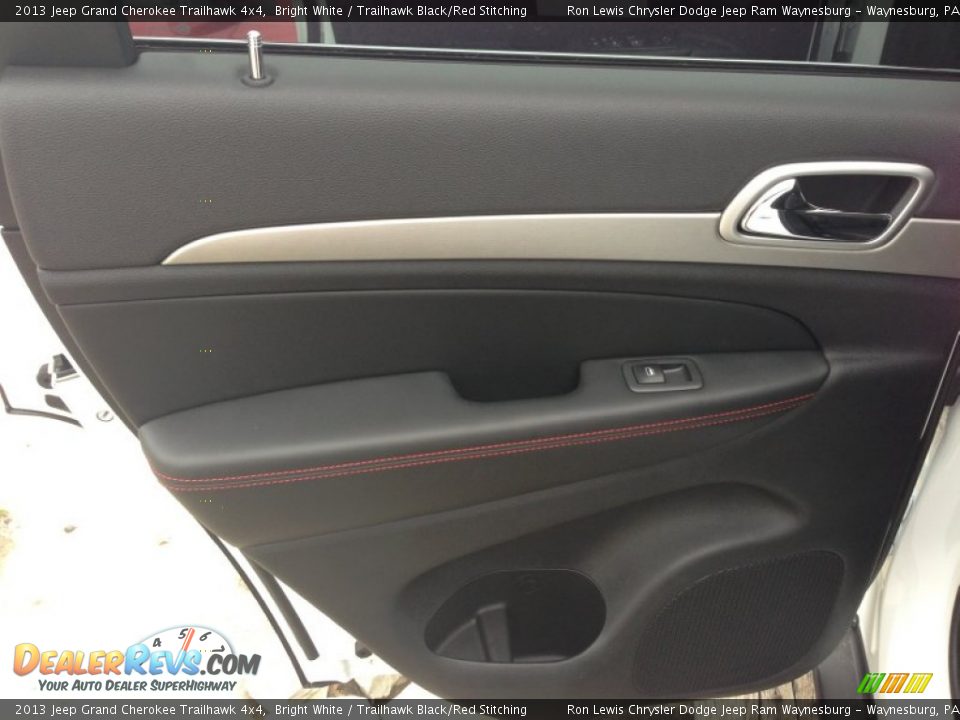 Door Panel of 2013 Jeep Grand Cherokee Trailhawk 4x4 Photo #12