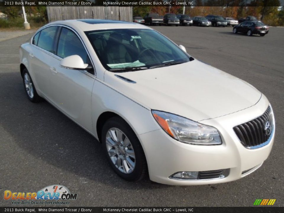 2013 Buick Regal White Diamond Tricoat / Ebony Photo #2
