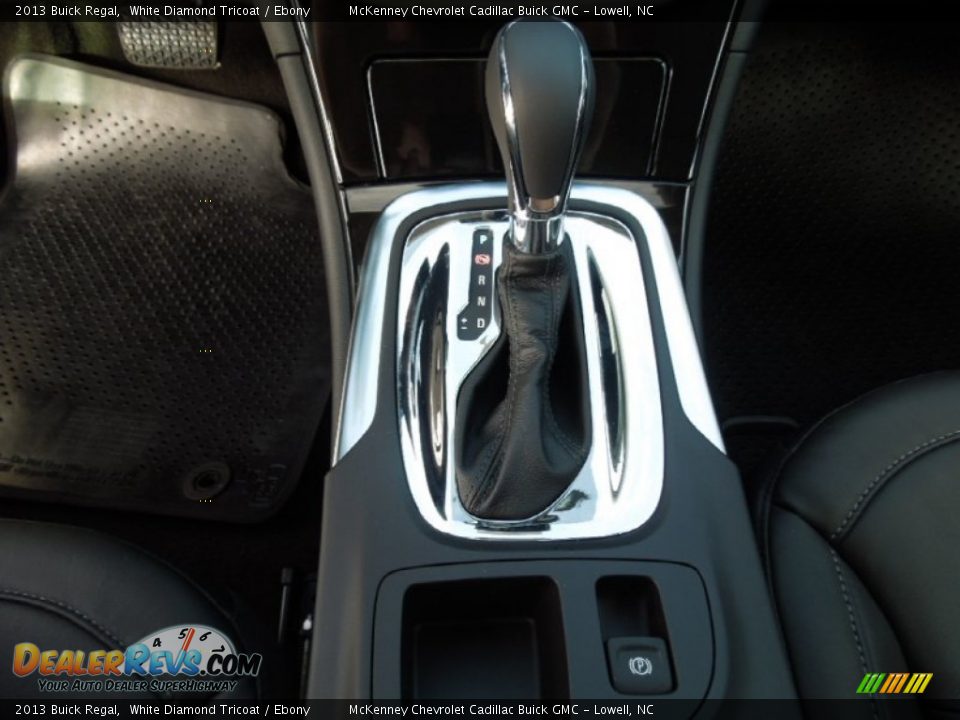 2013 Buick Regal  Shifter Photo #12