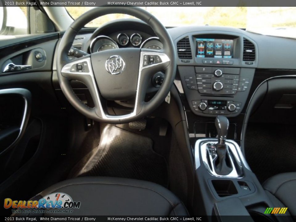 Dashboard of 2013 Buick Regal  Photo #19