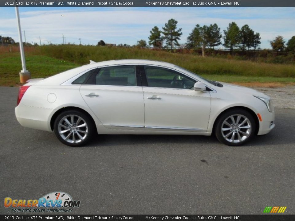 2013 Cadillac XTS Premium FWD White Diamond Tricoat / Shale/Cocoa Photo #6