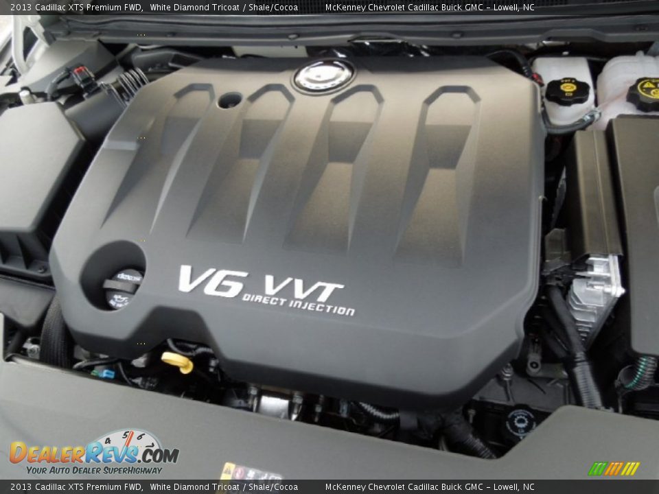 2013 Cadillac XTS Premium FWD White Diamond Tricoat / Shale/Cocoa Photo #31