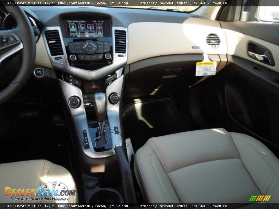 2013 Chevrolet Cruze LTZ/RS Blue Topaz Metallic / Cocoa/Light Neutral Photo #21