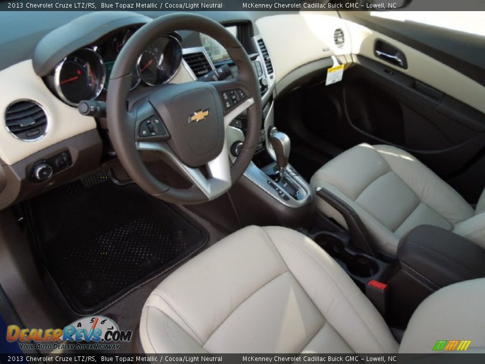 2013 Chevrolet Cruze LTZ/RS Blue Topaz Metallic / Cocoa/Light Neutral Photo #29