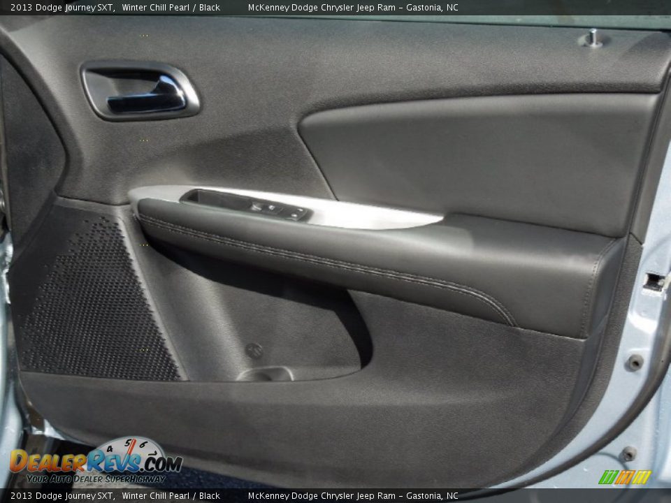 2013 Dodge Journey SXT Winter Chill Pearl / Black Photo #25