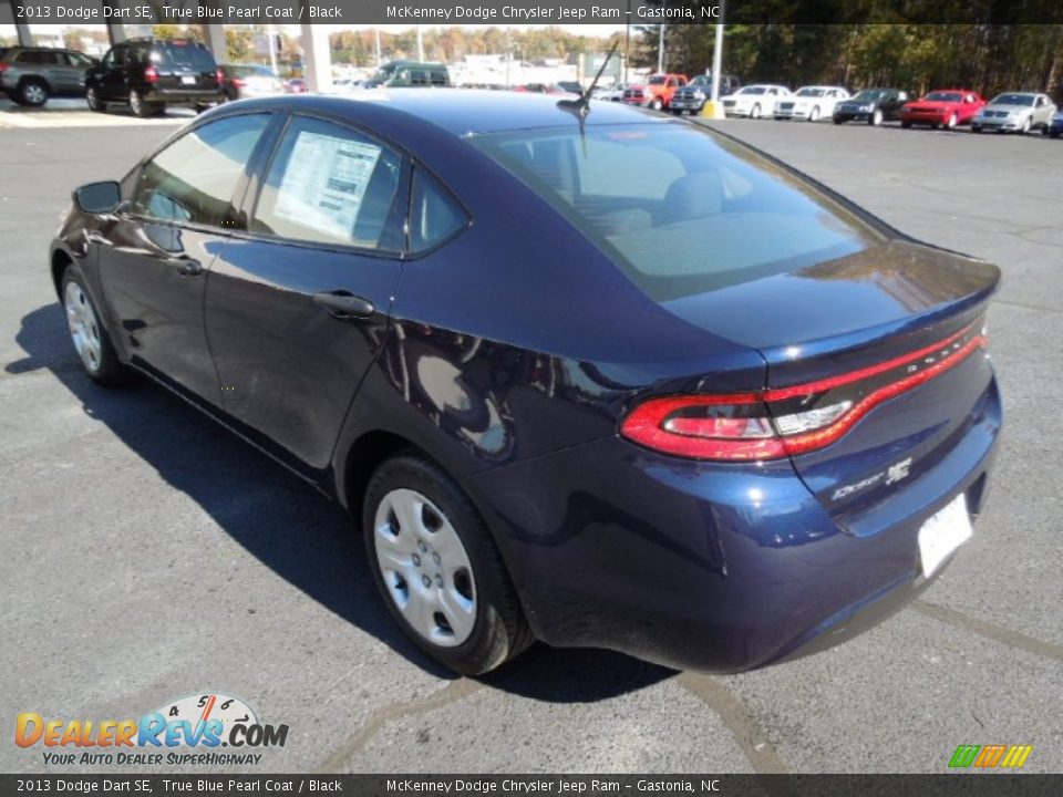 2013 Dodge Dart SE True Blue Pearl Coat / Black Photo #4