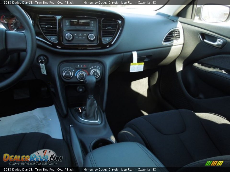 2013 Dodge Dart SE True Blue Pearl Coat / Black Photo #19