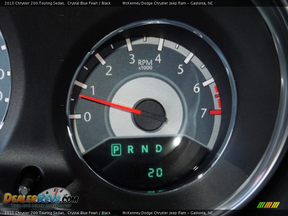 2013 Chrysler 200 Touring Sedan Crystal Blue Pearl / Black Photo #17