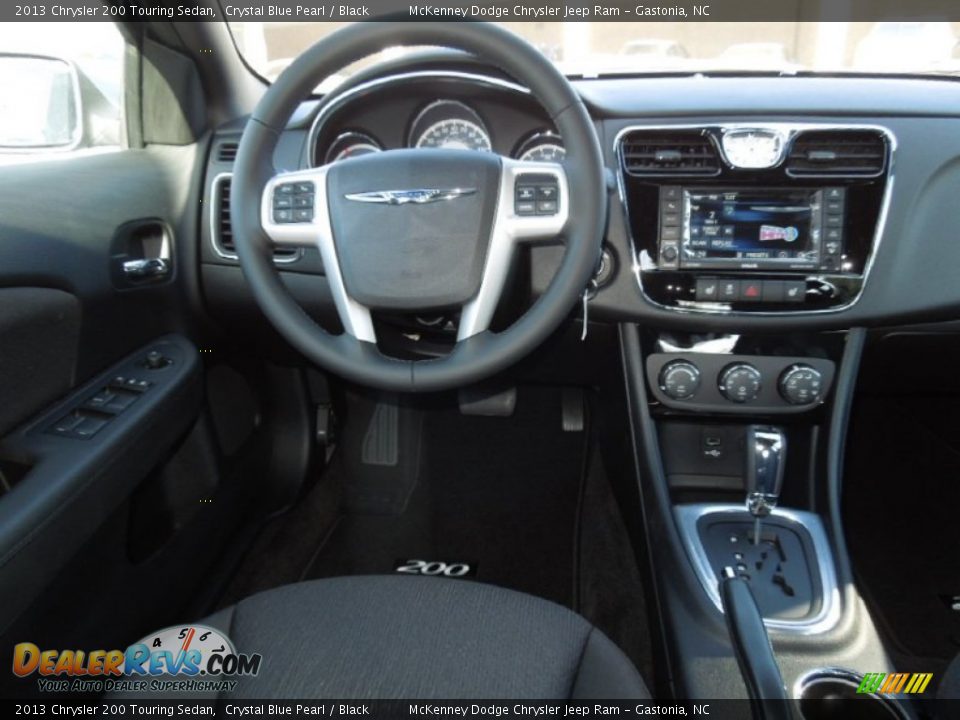 2013 Chrysler 200 Touring Sedan Crystal Blue Pearl / Black Photo #19