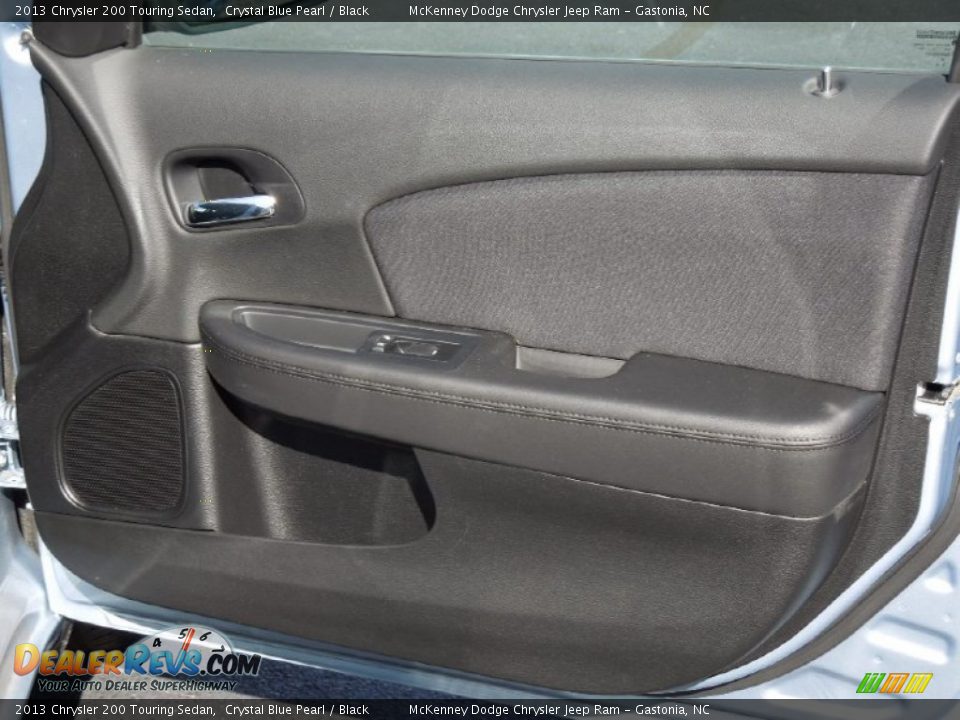 2013 Chrysler 200 Touring Sedan Crystal Blue Pearl / Black Photo #25