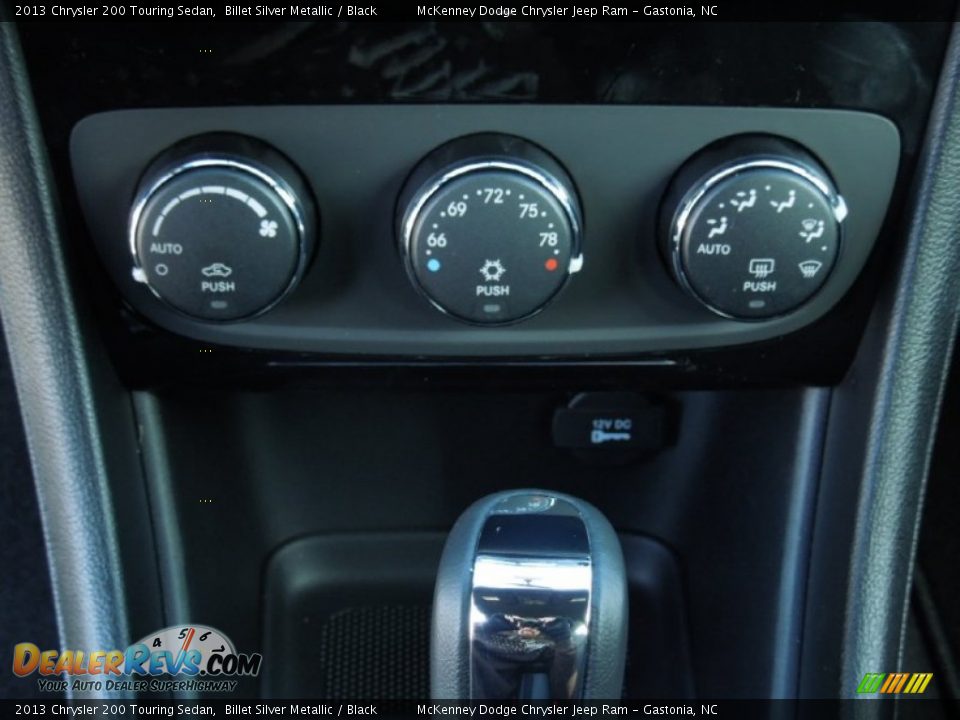 2013 Chrysler 200 Touring Sedan Billet Silver Metallic / Black Photo #13