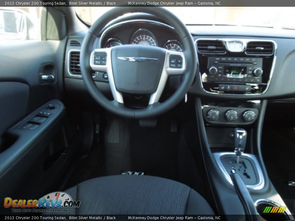 2013 Chrysler 200 Touring Sedan Billet Silver Metallic / Black Photo #18