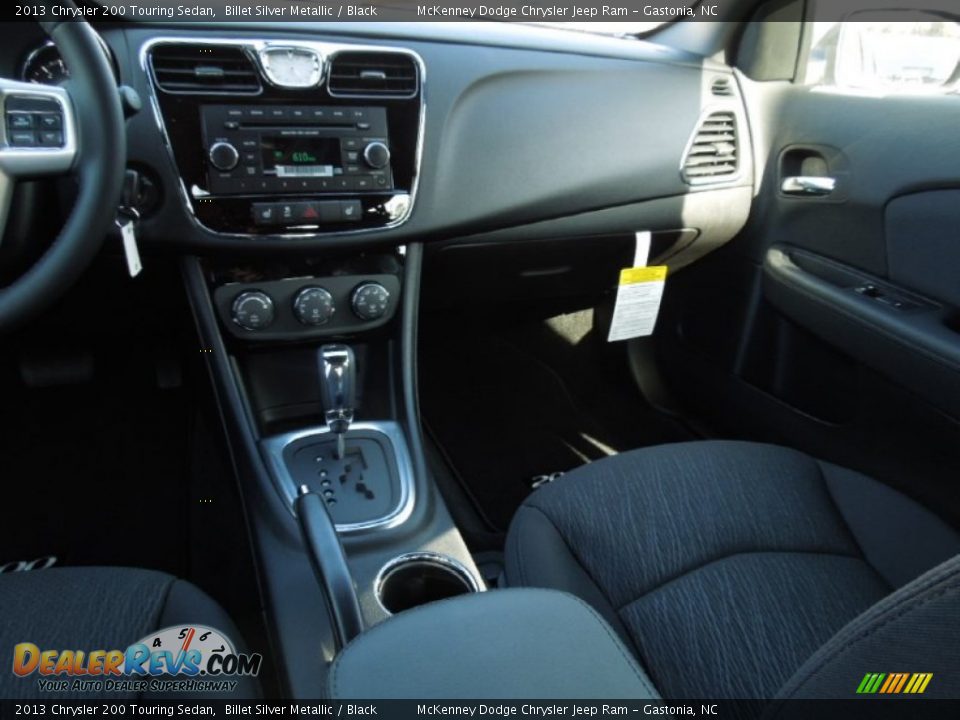 2013 Chrysler 200 Touring Sedan Billet Silver Metallic / Black Photo #19