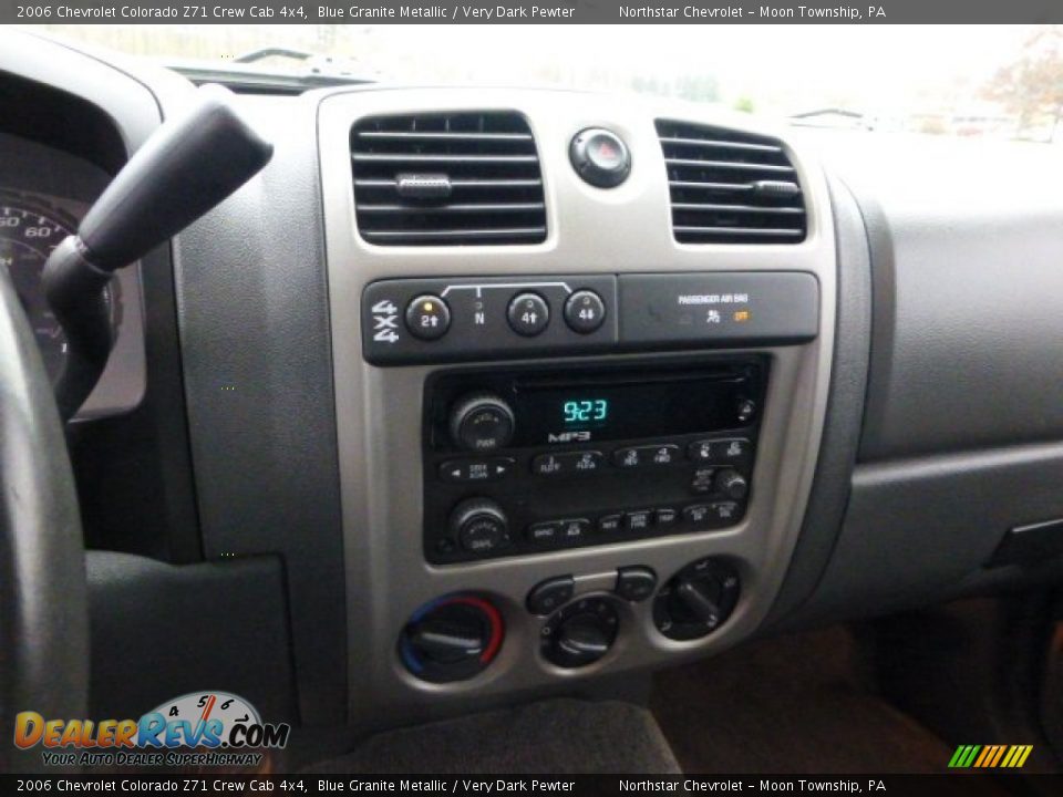2006 Chevrolet Colorado Z71 Crew Cab 4x4 Blue Granite Metallic / Very Dark Pewter Photo #18