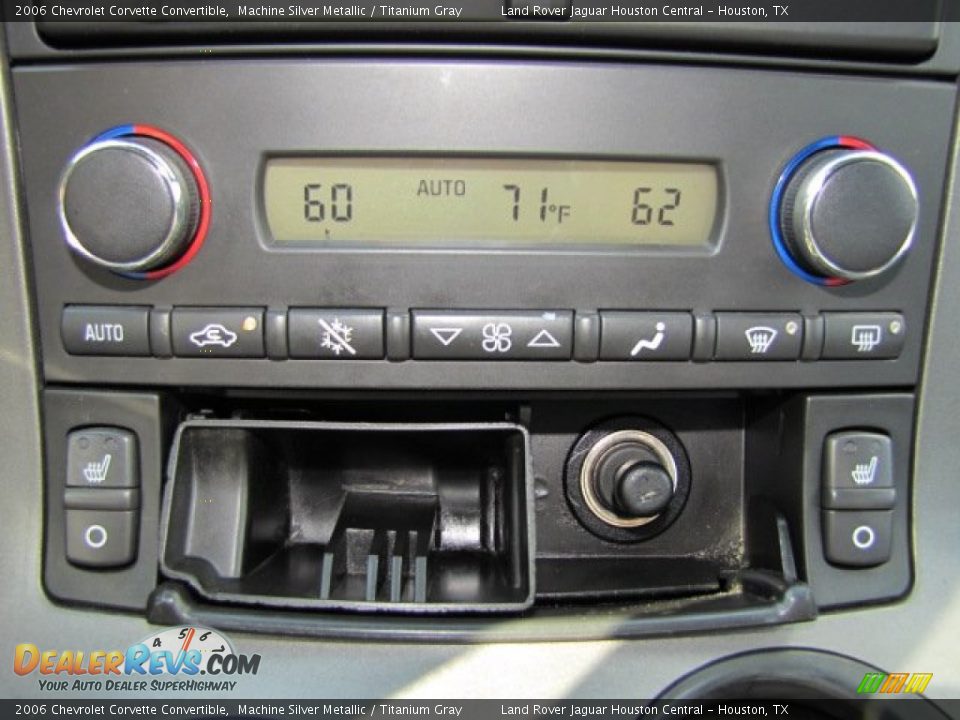 Controls of 2006 Chevrolet Corvette Convertible Photo #29