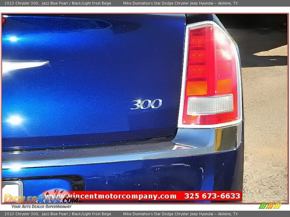 2013 Chrysler 300 Jazz Blue Pearl / Black/Light Frost Beige Photo #5