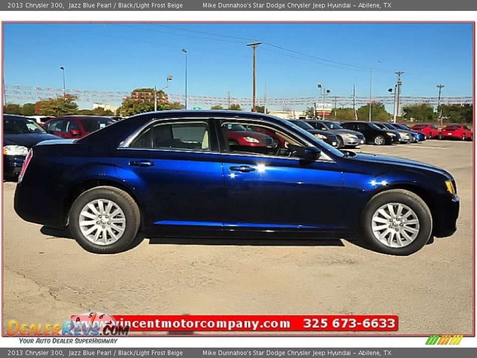 2013 Chrysler 300 Jazz Blue Pearl / Black/Light Frost Beige Photo #7