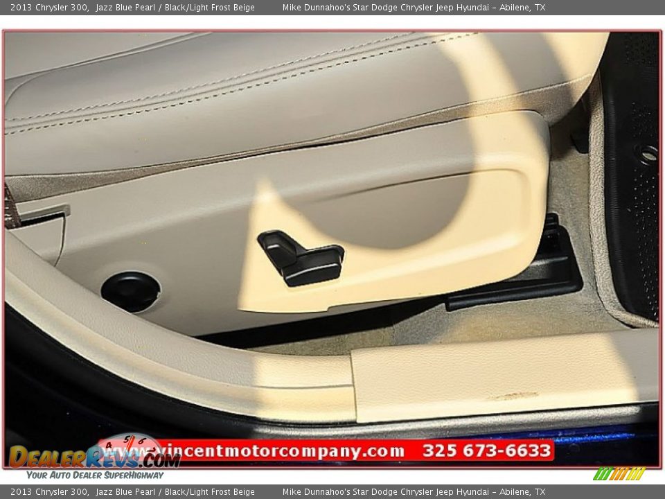 2013 Chrysler 300 Jazz Blue Pearl / Black/Light Frost Beige Photo #20