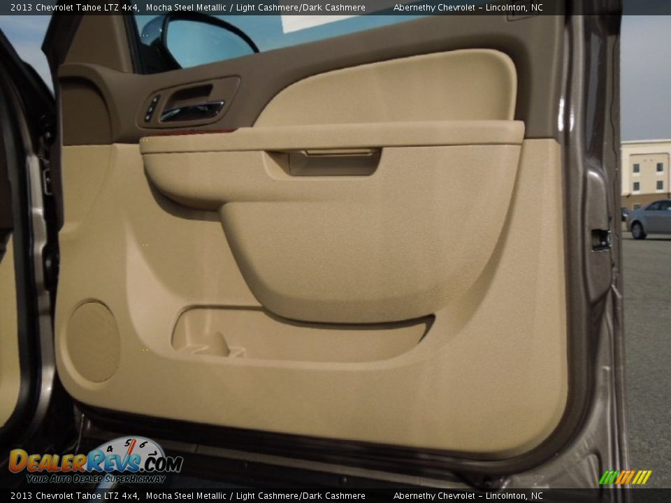 2013 Chevrolet Tahoe LTZ 4x4 Mocha Steel Metallic / Light Cashmere/Dark Cashmere Photo #29
