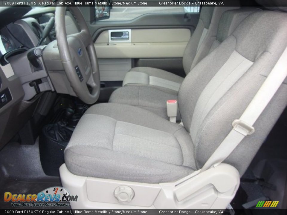 Front Seat of 2009 Ford F150 STX Regular Cab 4x4 Photo #8