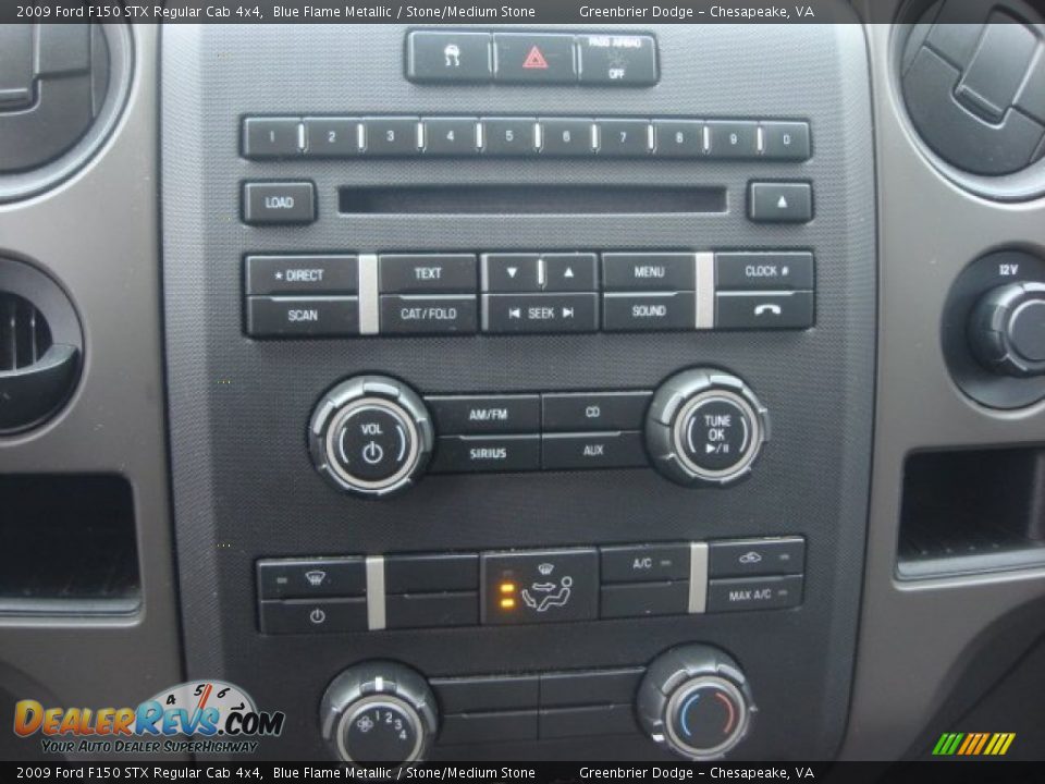 Controls of 2009 Ford F150 STX Regular Cab 4x4 Photo #9