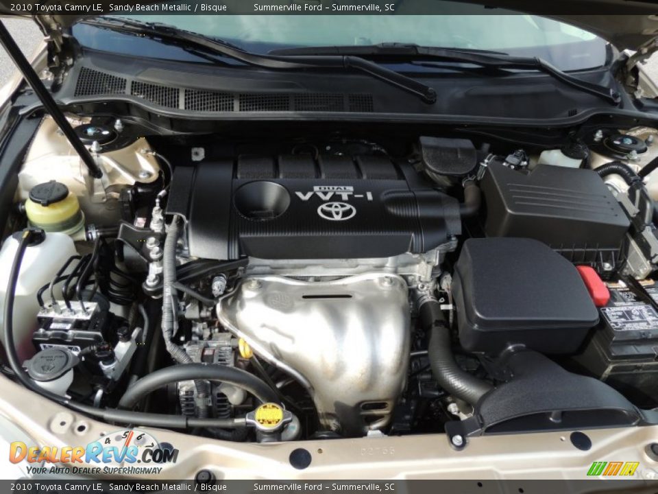 2010 Toyota Camry LE Sandy Beach Metallic / Bisque Photo #18