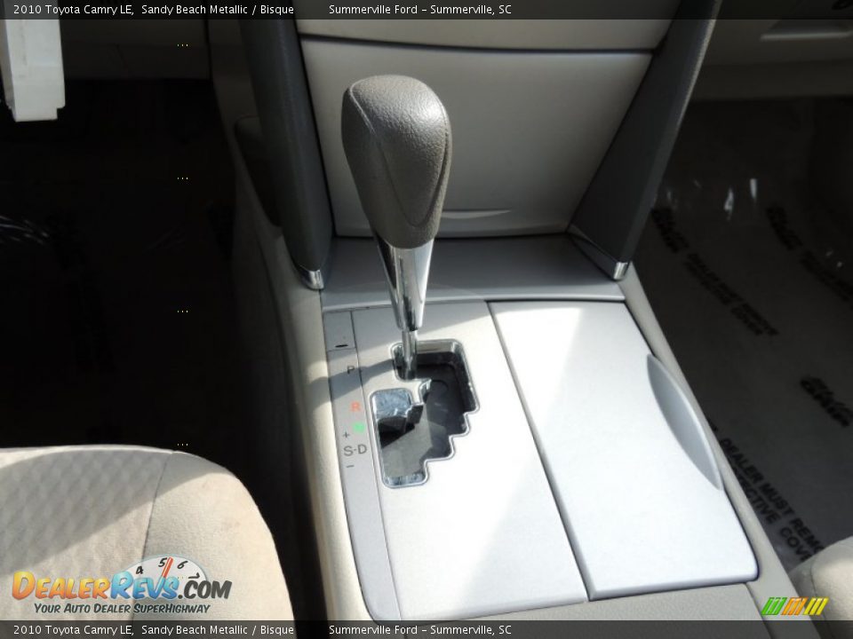 2010 Toyota Camry LE Sandy Beach Metallic / Bisque Photo #19