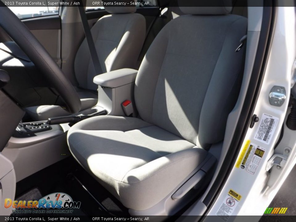 2013 Toyota Corolla L Super White / Ash Photo #13