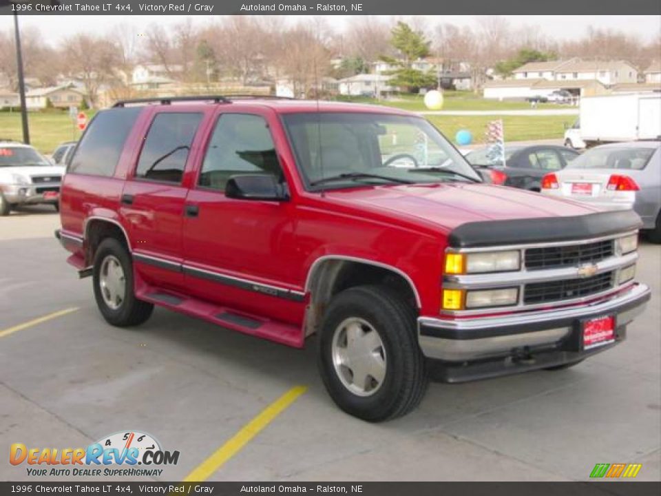 1996 Chevrolet Tahoe LT 4x4 Victory Red / Gray Photo #9