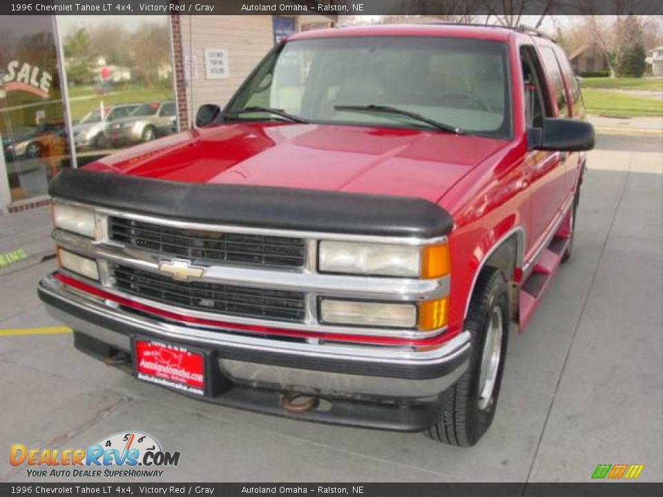 1996 Chevrolet Tahoe LT 4x4 Victory Red / Gray Photo #18