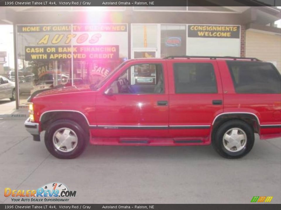 1996 Chevrolet Tahoe LT 4x4 Victory Red / Gray Photo #20