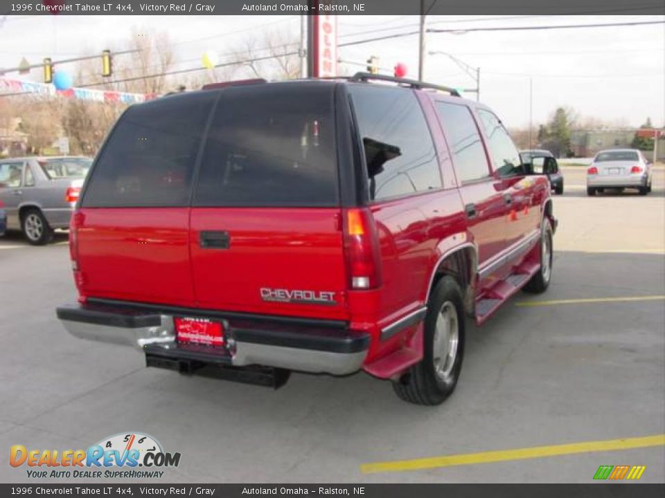 1996 Chevrolet Tahoe LT 4x4 Victory Red / Gray Photo #24