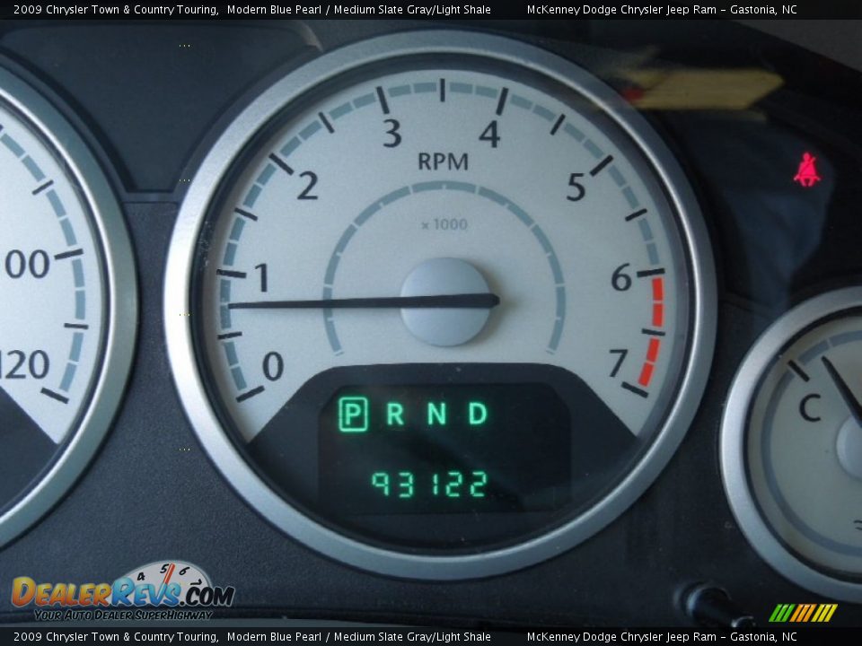 2009 Chrysler Town & Country Touring Modern Blue Pearl / Medium Slate Gray/Light Shale Photo #17