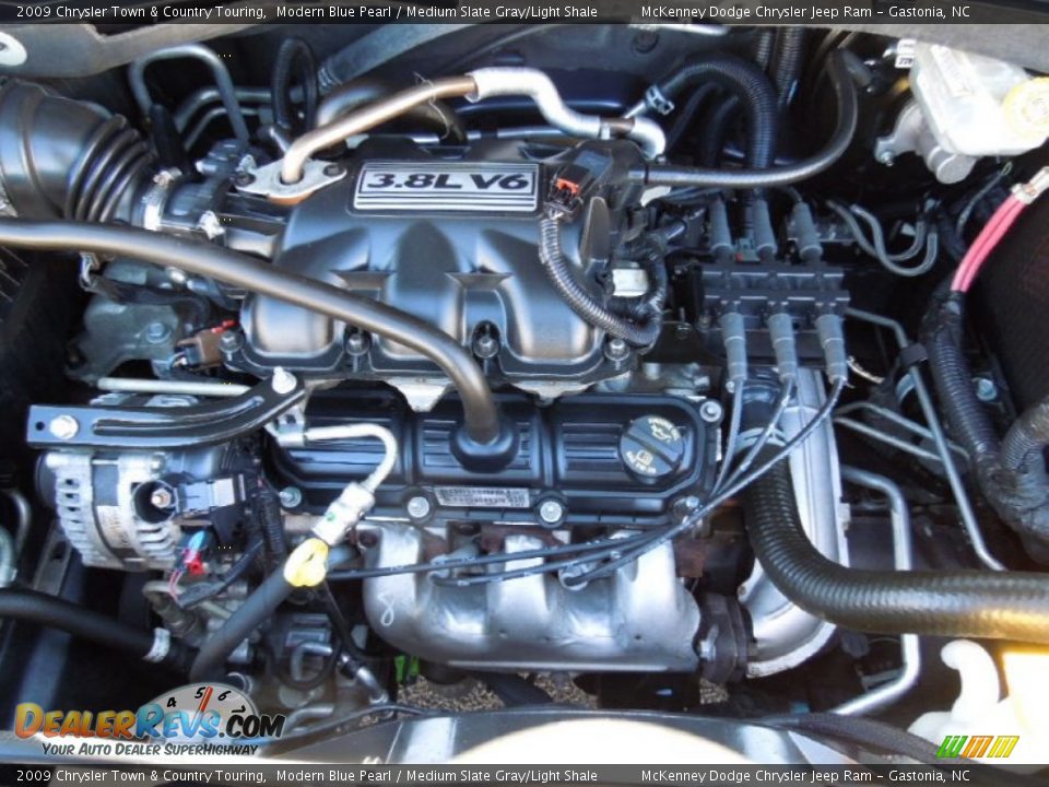 2009 Chrysler Town & Country Touring Modern Blue Pearl / Medium Slate Gray/Light Shale Photo #28