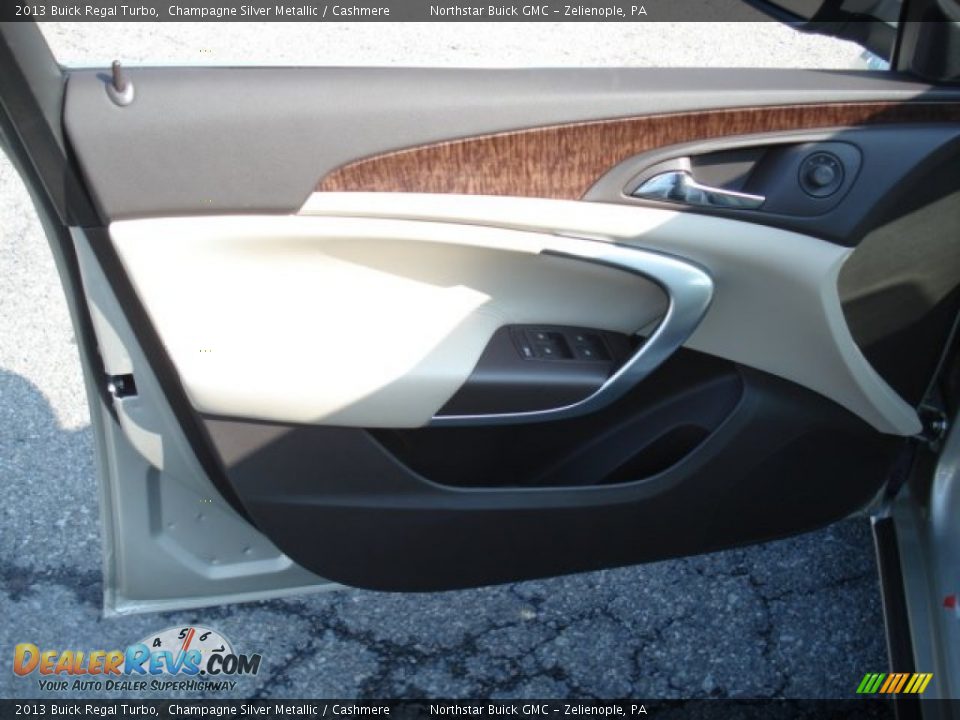2013 Buick Regal Turbo Champagne Silver Metallic / Cashmere Photo #12