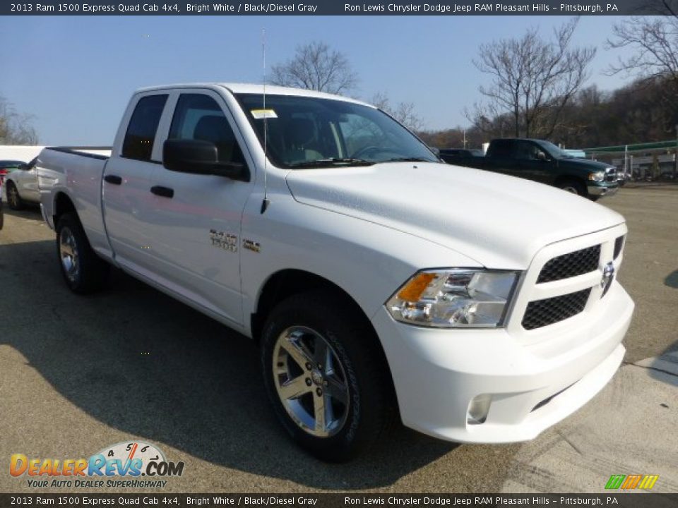 2013 Ram 1500 Express Quad Cab 4x4 Bright White / Black/Diesel Gray Photo #7