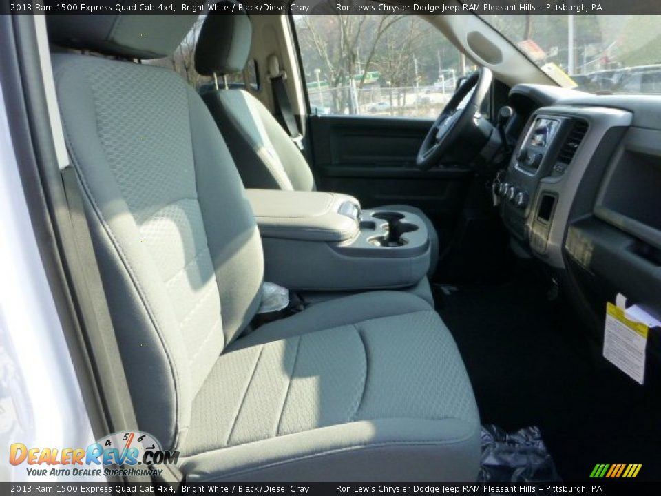 2013 Ram 1500 Express Quad Cab 4x4 Bright White / Black/Diesel Gray Photo #10