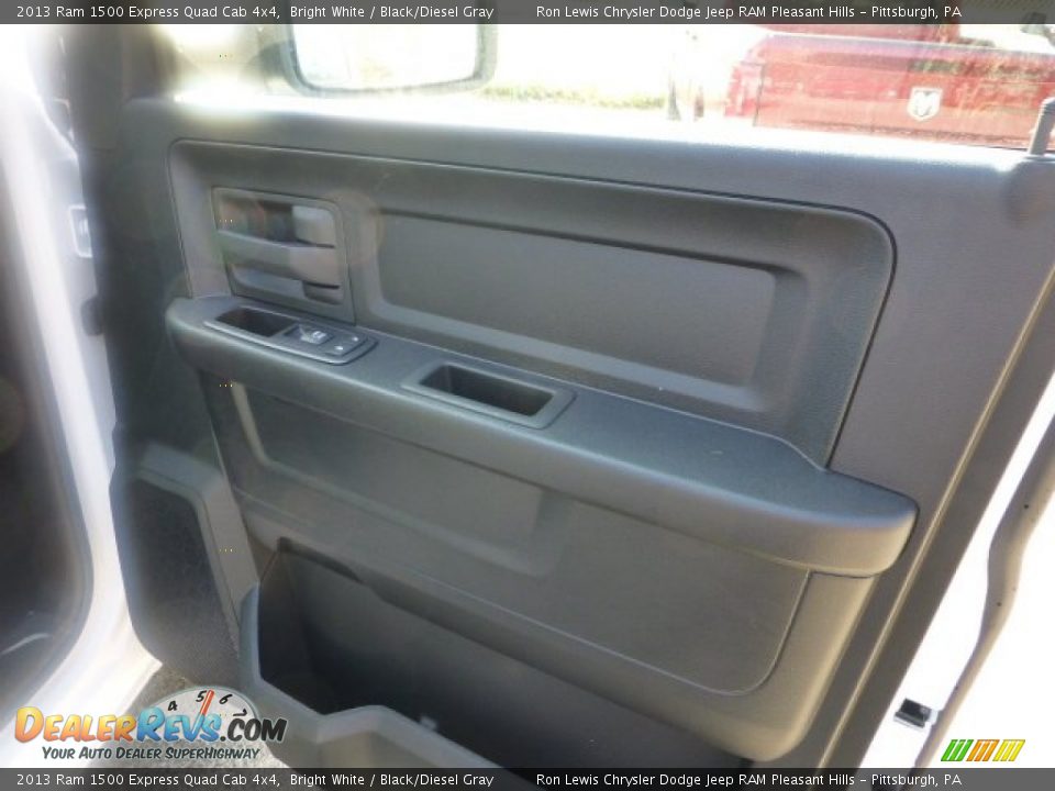2013 Ram 1500 Express Quad Cab 4x4 Bright White / Black/Diesel Gray Photo #12