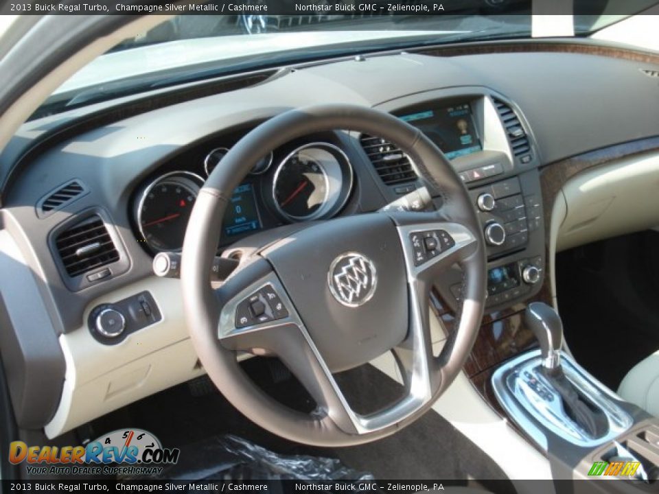 2013 Buick Regal Turbo Champagne Silver Metallic / Cashmere Photo #10
