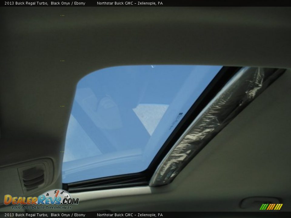 2013 Buick Regal Turbo Black Onyx / Ebony Photo #15