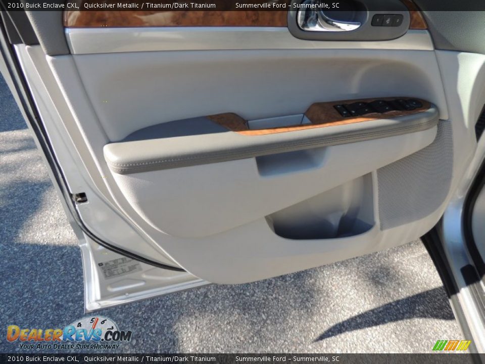 2010 Buick Enclave CXL Quicksilver Metallic / Titanium/Dark Titanium Photo #6