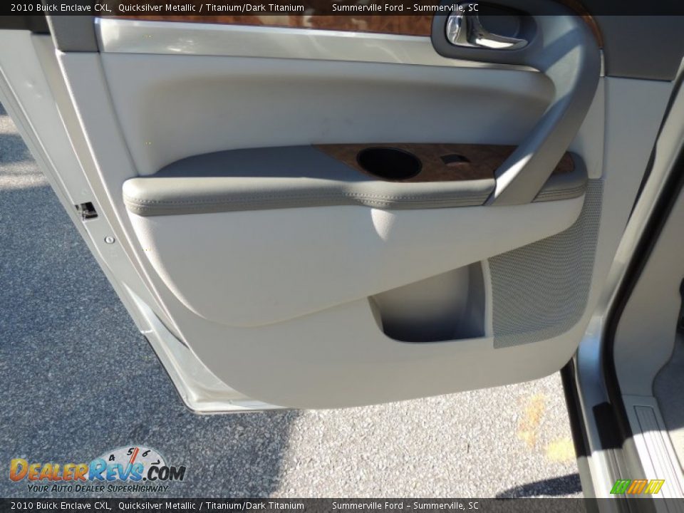 2010 Buick Enclave CXL Quicksilver Metallic / Titanium/Dark Titanium Photo #9