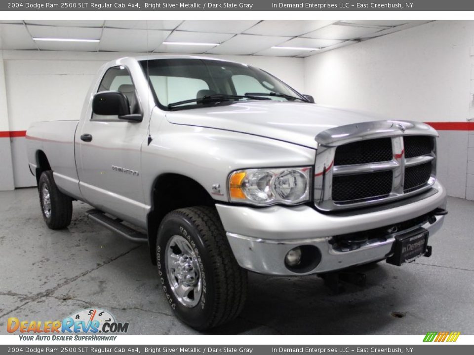Front 3/4 View of 2004 Dodge Ram 2500 SLT Regular Cab 4x4 Photo #2