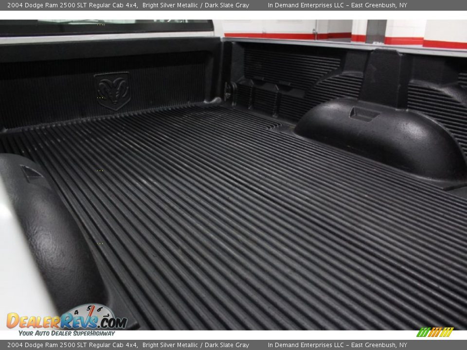 2004 Dodge Ram 2500 SLT Regular Cab 4x4 Bright Silver Metallic / Dark Slate Gray Photo #23