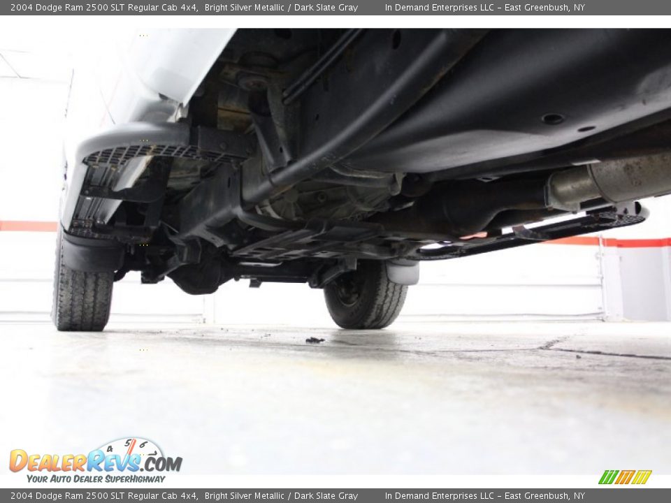 2004 Dodge Ram 2500 SLT Regular Cab 4x4 Bright Silver Metallic / Dark Slate Gray Photo #32