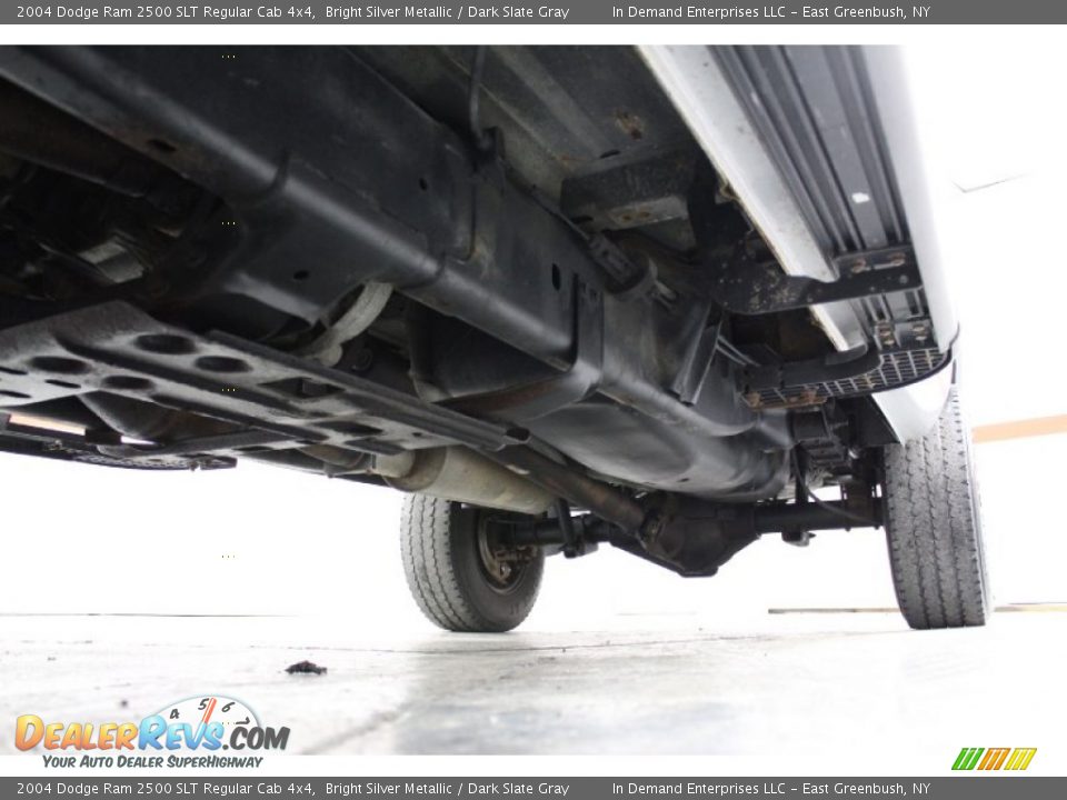 2004 Dodge Ram 2500 SLT Regular Cab 4x4 Bright Silver Metallic / Dark Slate Gray Photo #33
