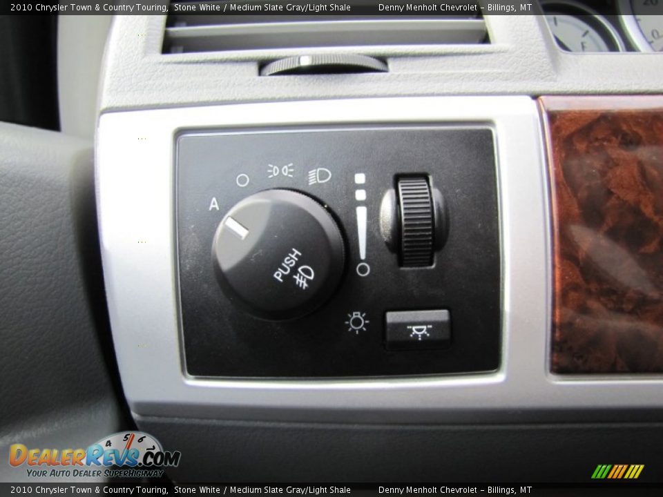 2010 Chrysler Town & Country Touring Stone White / Medium Slate Gray/Light Shale Photo #18