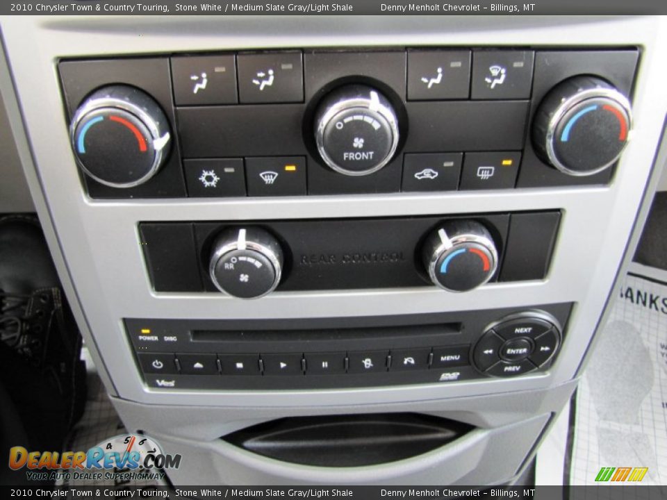 2010 Chrysler Town & Country Touring Stone White / Medium Slate Gray/Light Shale Photo #23